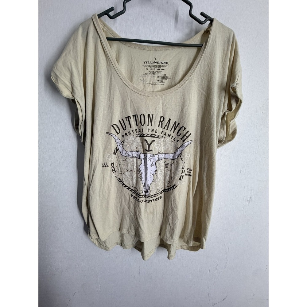 Yellowstone Dutton Ranch Protect The Family Graphic Tee Cream Womens 1X 16W 18W